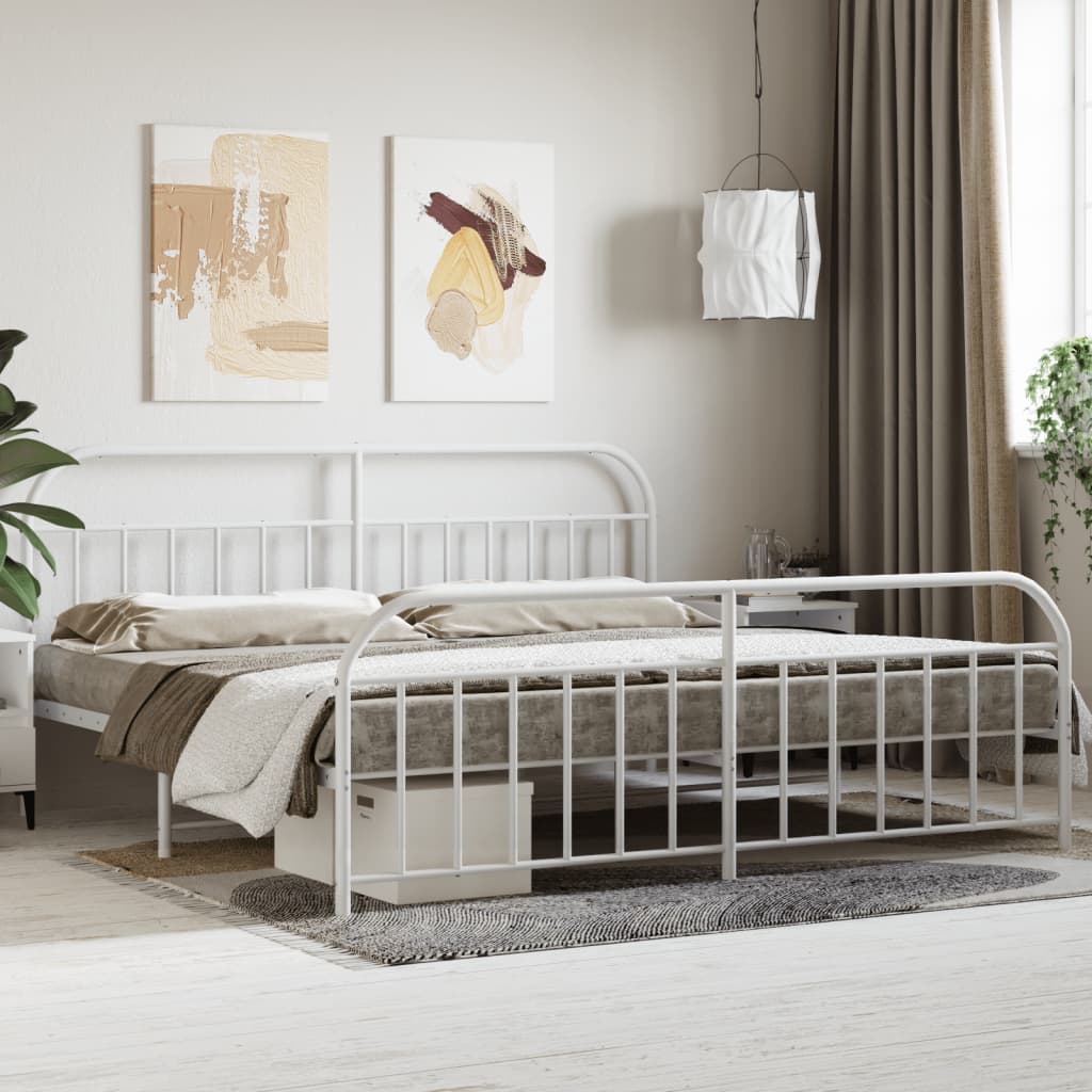 Sengeramme i metall med hode- og fotgavl hvit 200x200 cm
