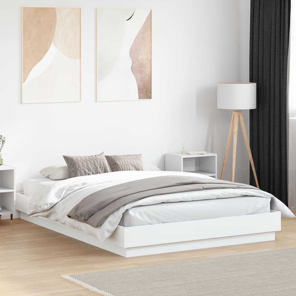 Sengeramme hvit 140x200 cm konstruert tre