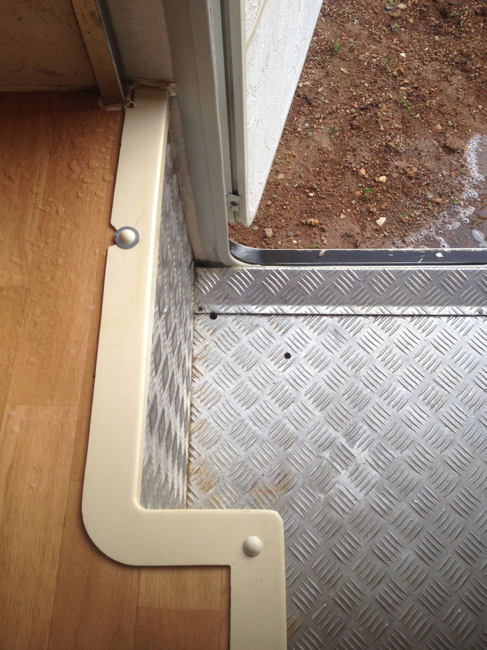 Clean Caravanning - Multipurpose plantebasert rengjøring - NYHET - Endelig i Norge! - Hjem & Fritidsshoppen.no