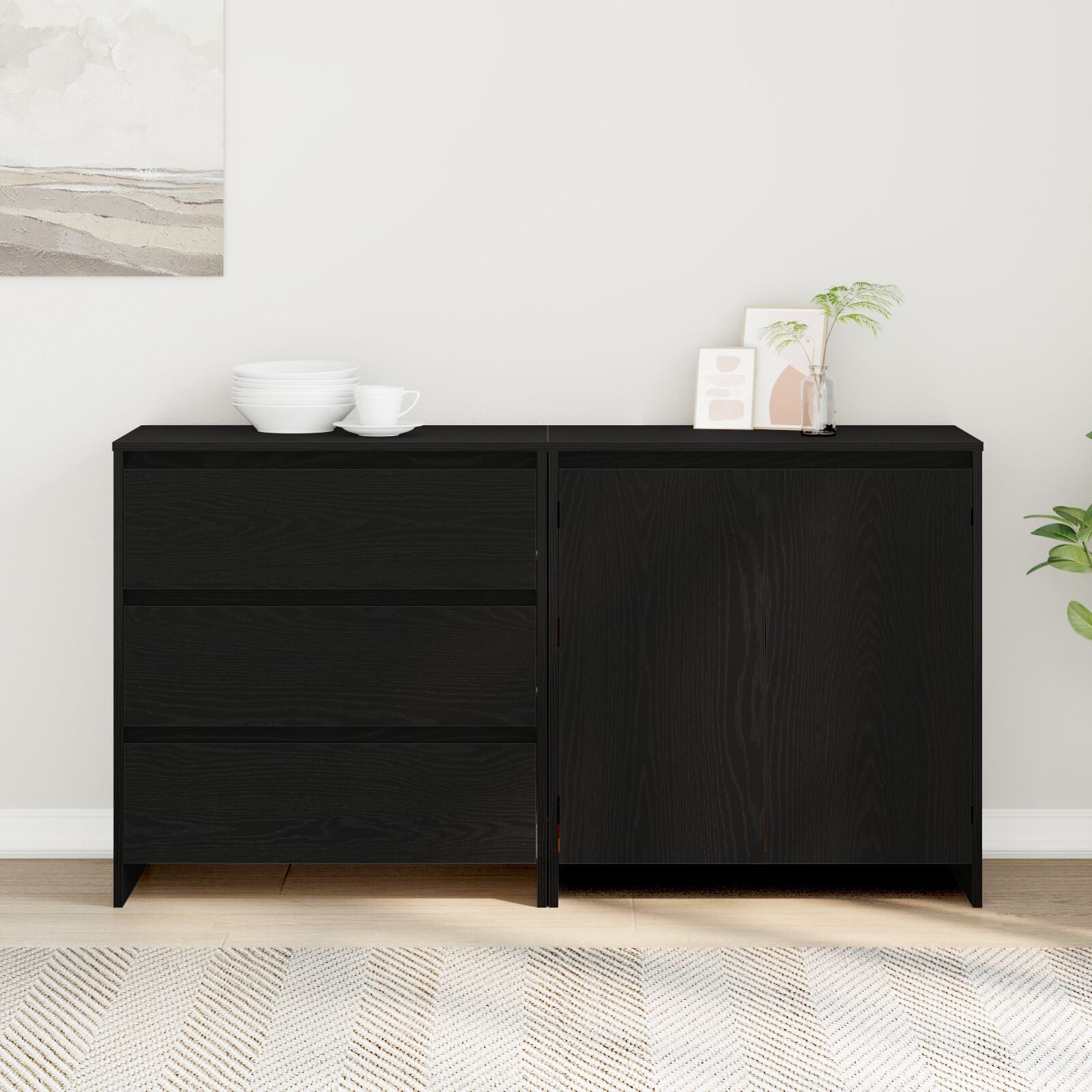 2-delt Sideboard i svart eikefiner