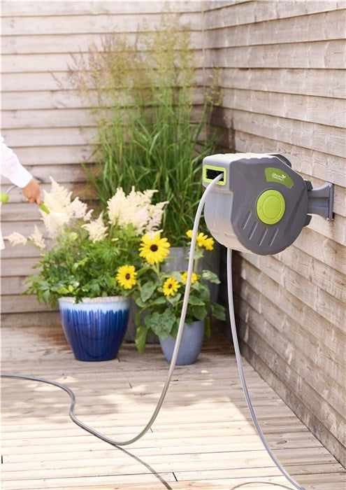 Slangetrommel til vegg, 20 meter - Hjem & Fritidsshoppen.no