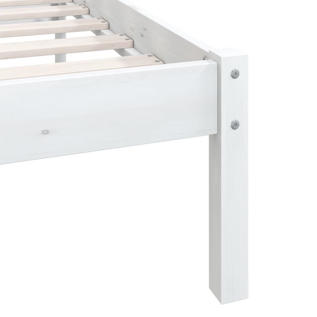 Sengeramme heltre furu 140x190 cm hvit