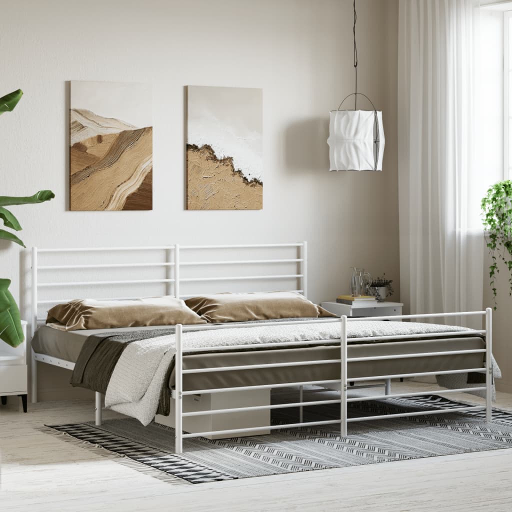 Sengeramme i metall med hode- og fotgavl hvit 183x213 cm