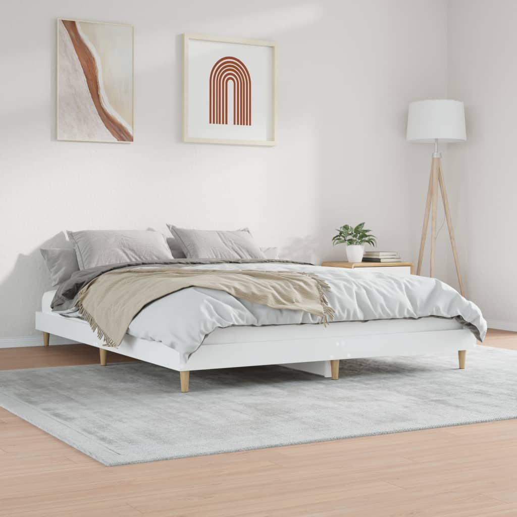 Sengeramme hvit 200x200 cm konstruert tre
