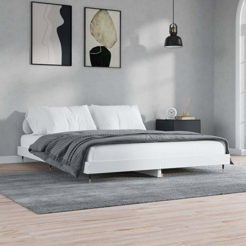 Sengeramme hvit 200x200 cm konstruert tre