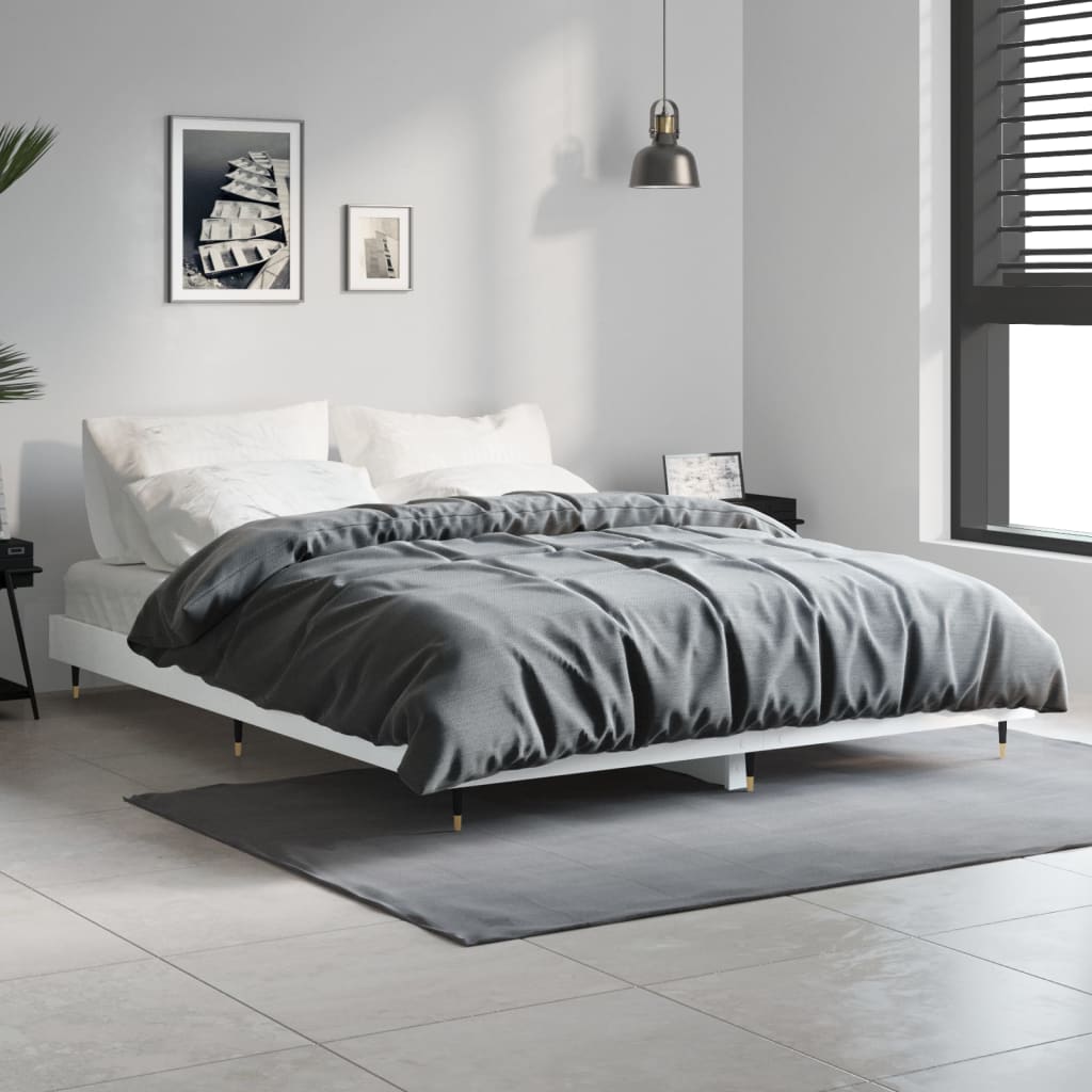 Sengeramme hvit 140x190 cm konstruert tre
