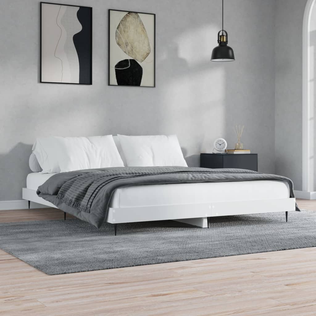 Sengeramme hvit 150x200 cm konstruert tre