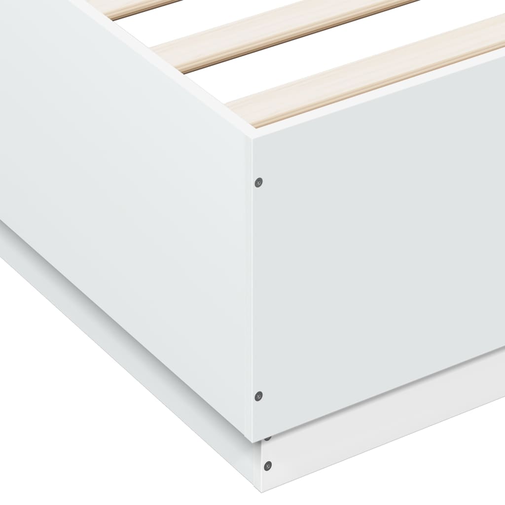 Sengeramme hvit 140x200 cm konstruert tre