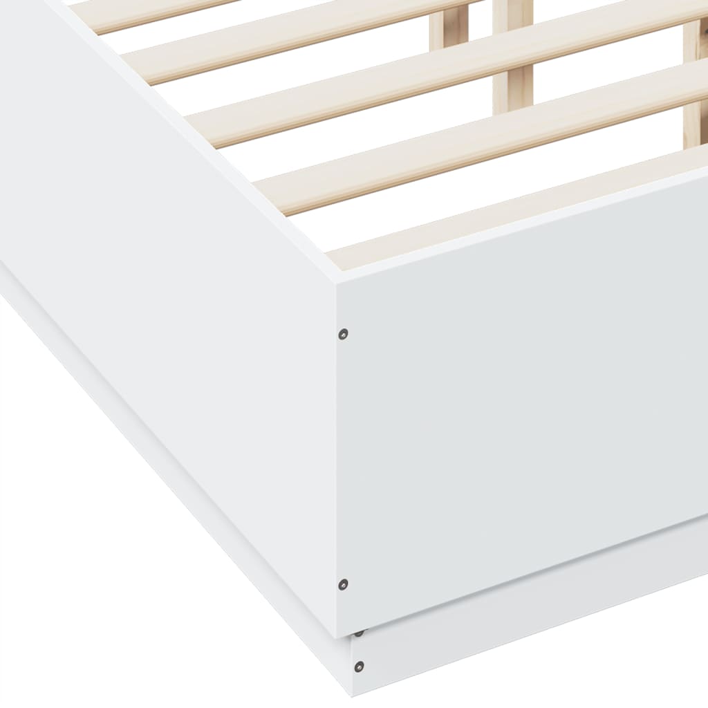 Sengeramme hvit 135x190 cm konstruert tre