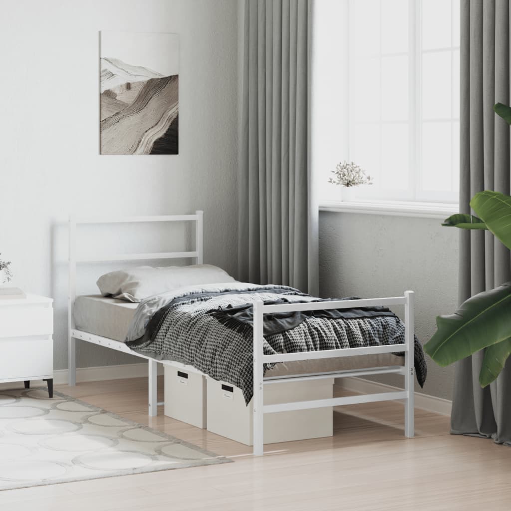 Sengeramme i metall med hode- og fotgavl hvit 75x190 cm