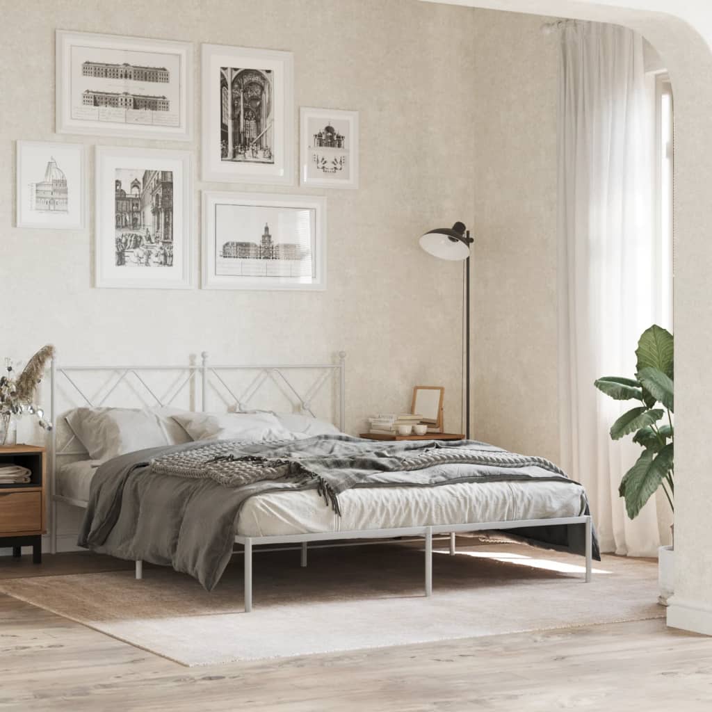 Sengeramme i metall med sengegavl hvit 150x200 cm