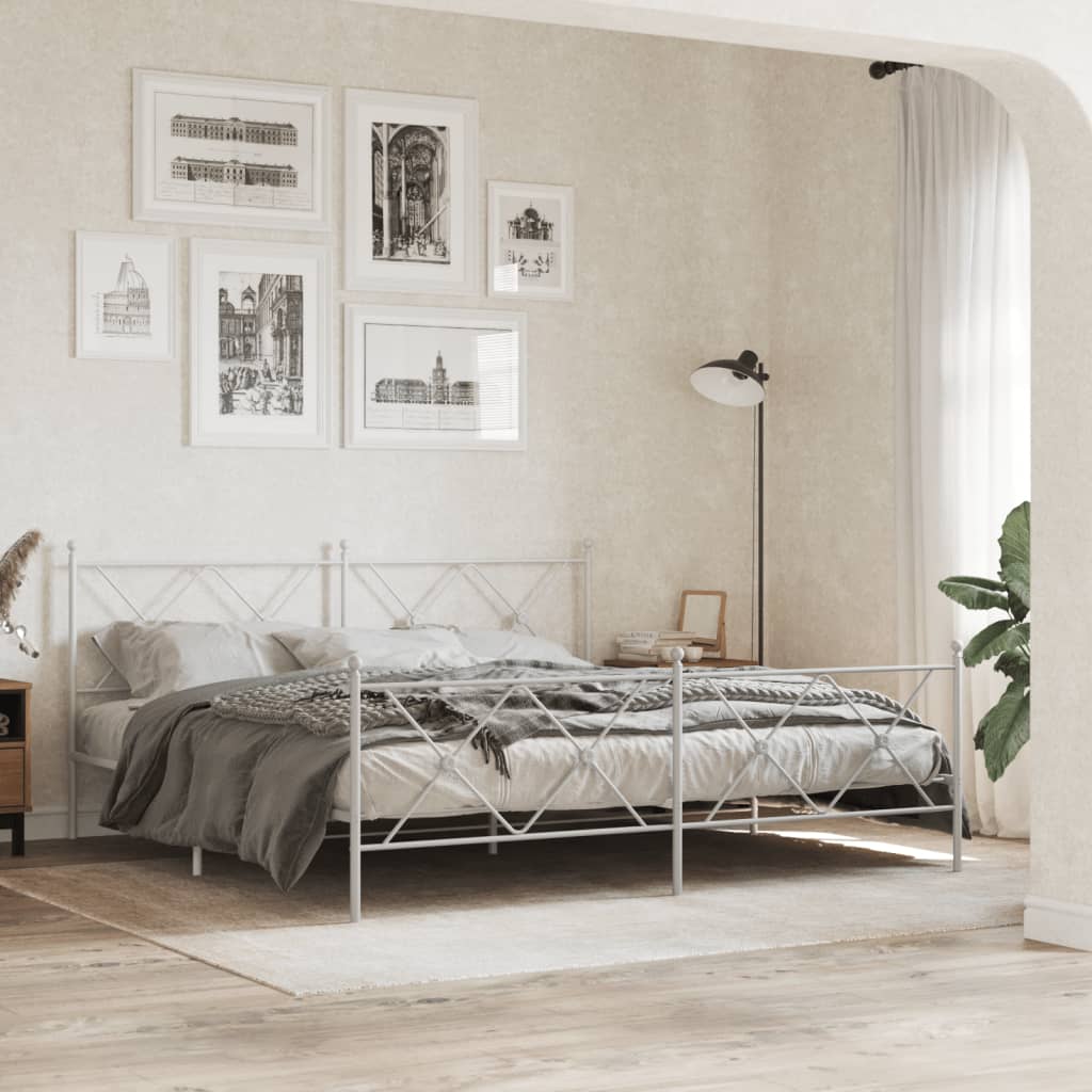 Sengeramme i metall med hode- og fotgavl hvit 180x200 cm