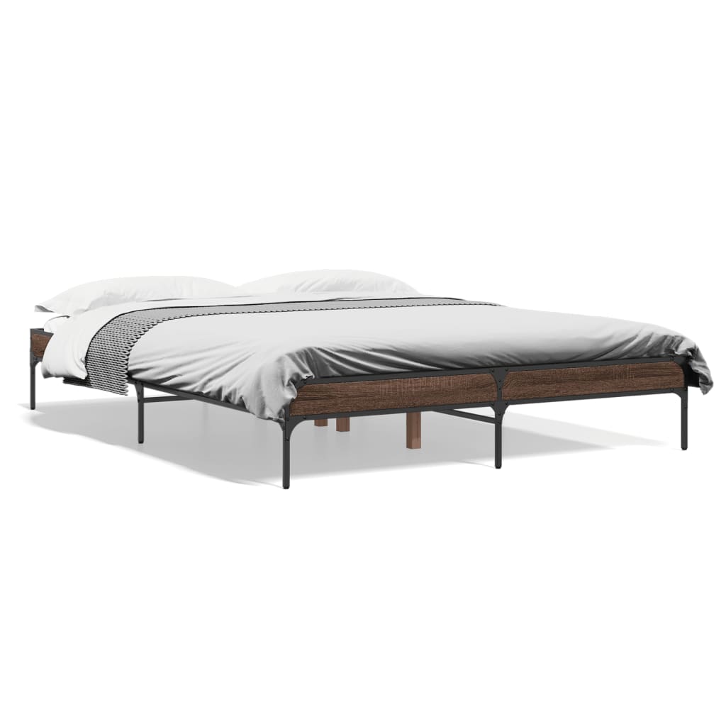 Sengeramme brun eik 140x200 cm konstruert tre og metall