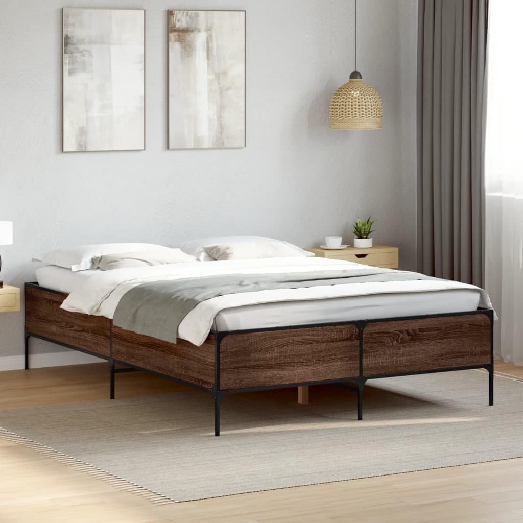 Sengeramme brun eik 135x190 cm konstruert tre og metall