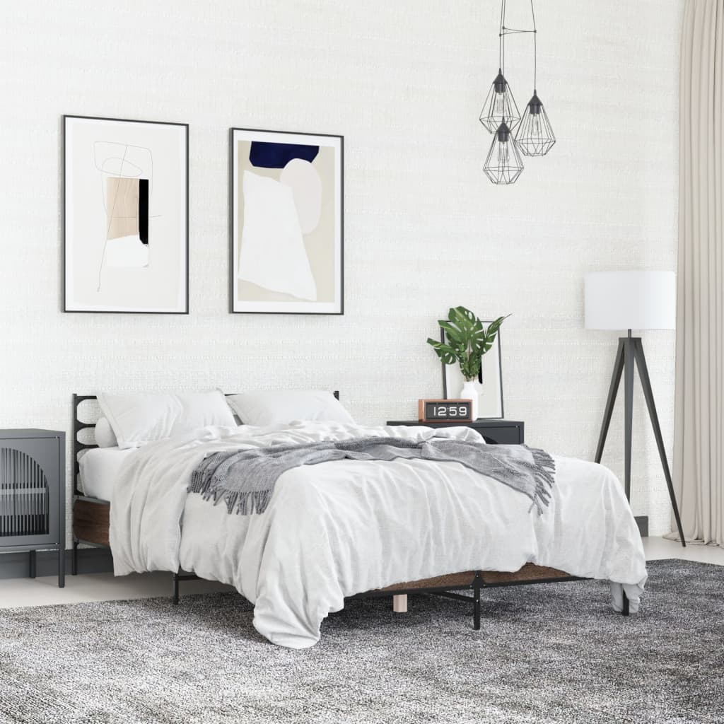 Sengeramme brun eik 140x200 cm konstruert tre og metall