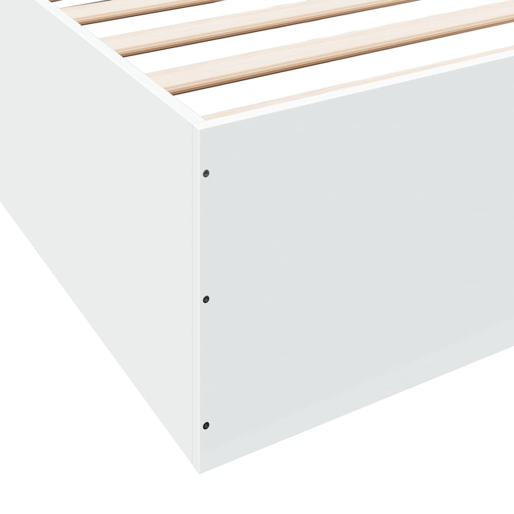 Sengeramme hvit 200x200 cm konstruert tre