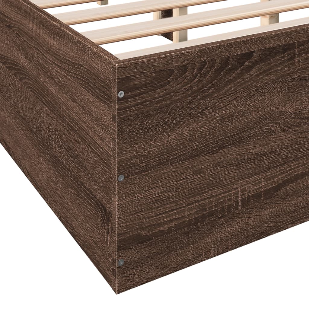 Sengeramme brun eik 135x190 cm konstruert tre