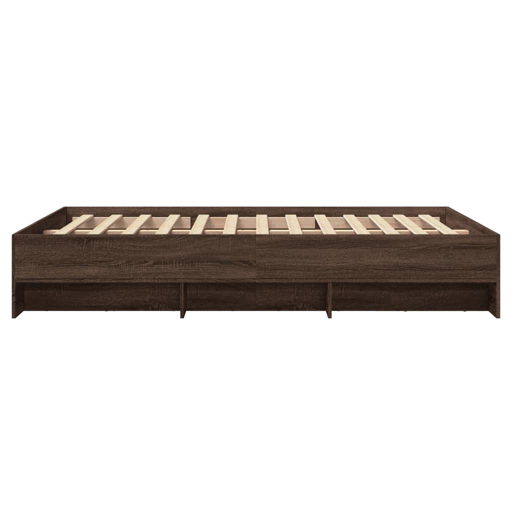 Sengeramme brun eik 135x190 cm konstruert tre