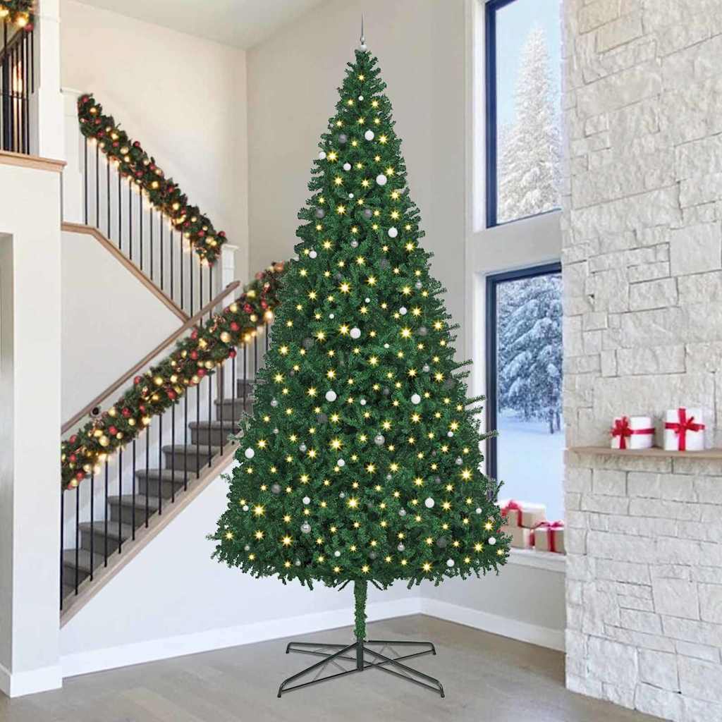 Kunstig juletre med dekorative strenglys grønn 400 cm PVC