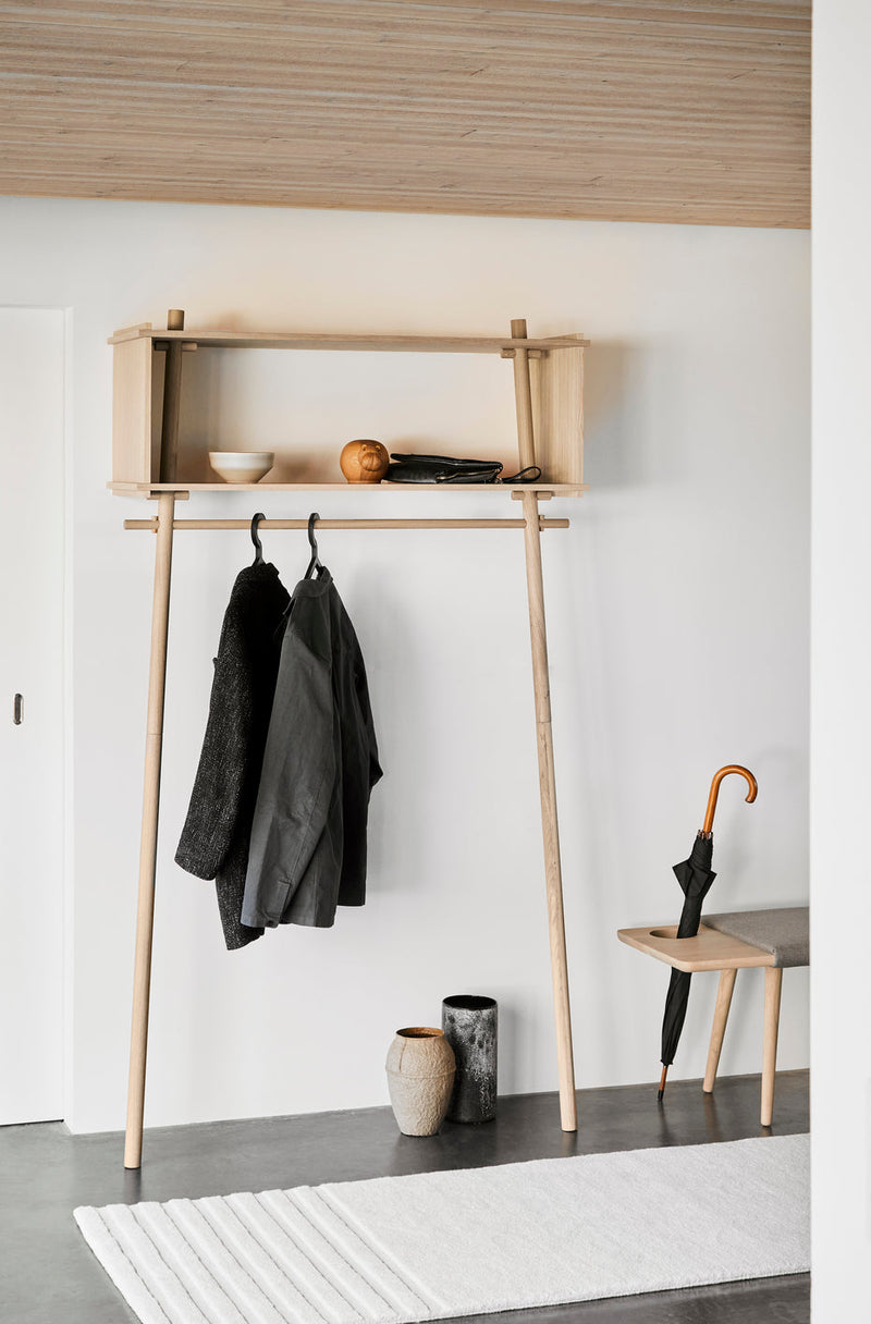 Töjbox wardrobe (Large) - hvitpigmentert eik