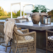 CAMPOS Dining Table