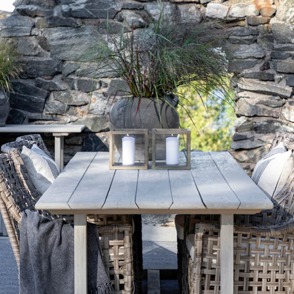 PALERMO dining table